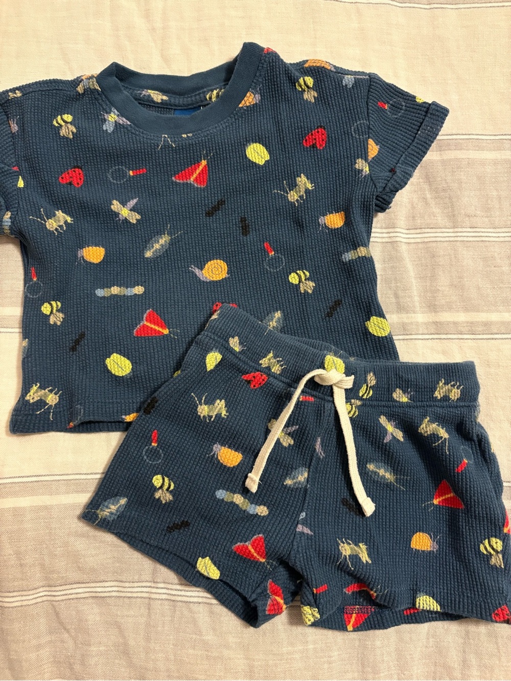 Old Navy 3-6M Navy Bug Print Shirt & Shorts Set